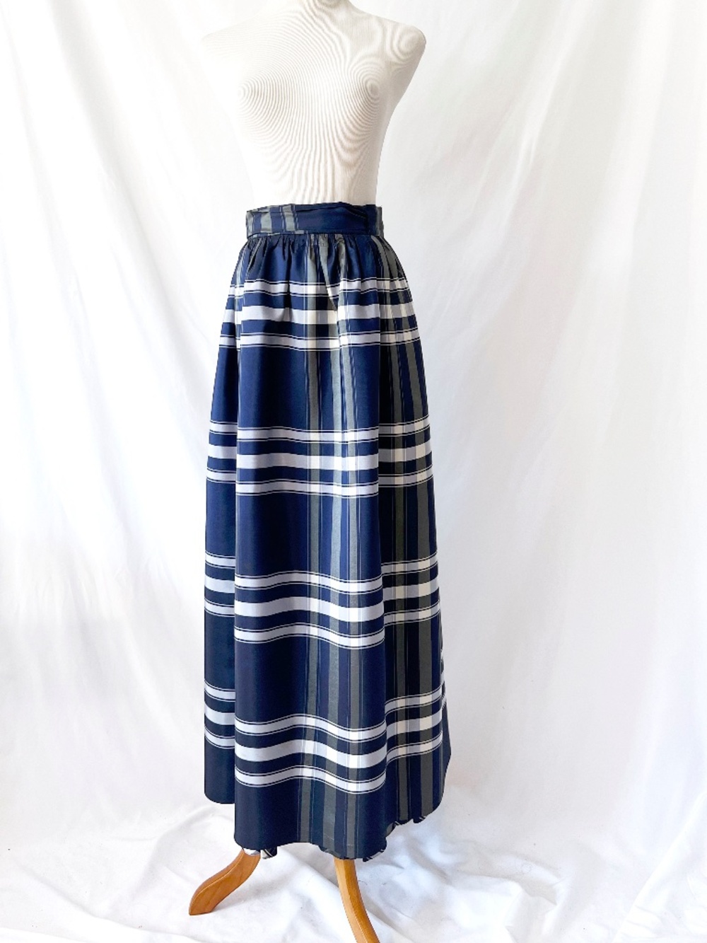 Vintage Ellen Tracy Plaid Floor Length Skirt Small